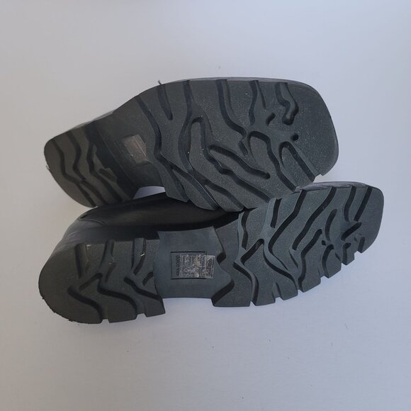 Dolce Vita Elias Chunky Lug Sole Square Toe Slip-On Loafer in Black. Size 9 - Picture 7 of 8